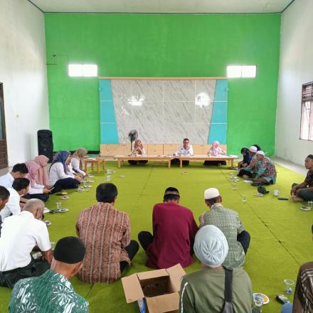 PEMDES GUNUNG ULIN LAKSANAKAN RAPAT KERJA BULANAN